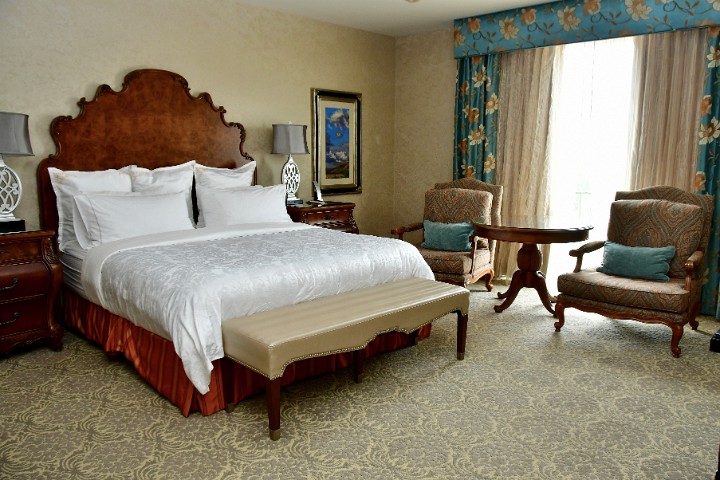 Elegant Bed and Chairs